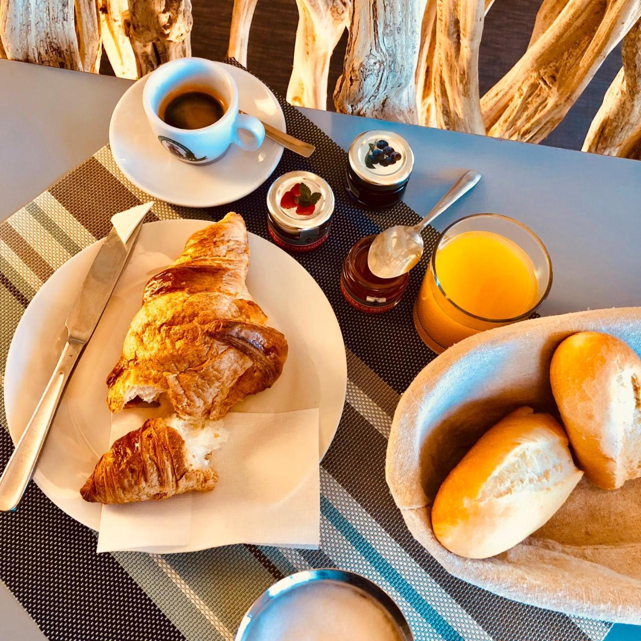 Hotel Palm Garavan 멍똥 외부 사진